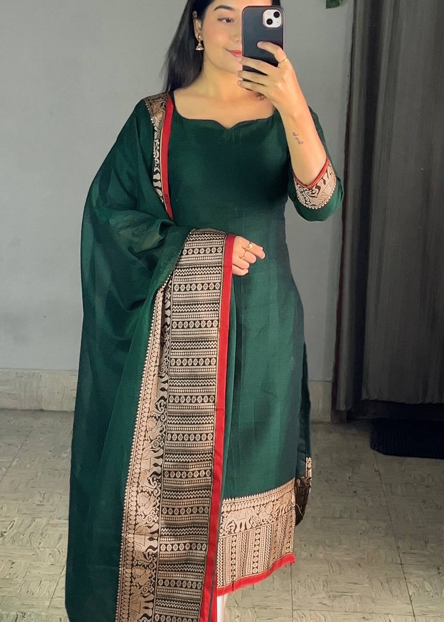 Green Ethnic Kurta Set with Dupatta