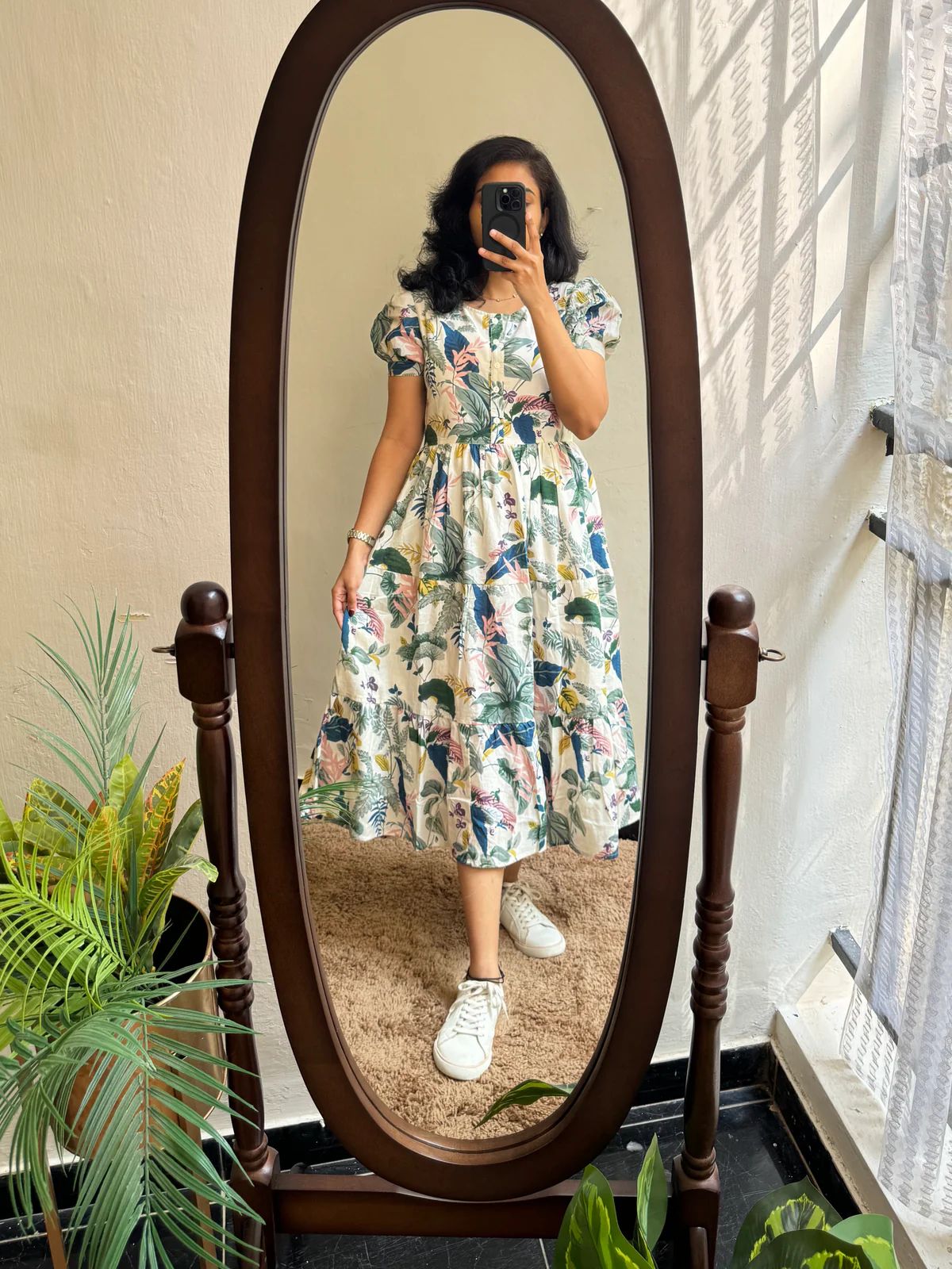 Ivory Tropical Leaf Print Puff Sleeve Maxi Dress