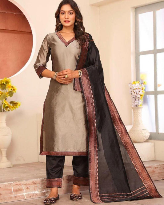Grey Straight Kurta Set with Black Dupatta