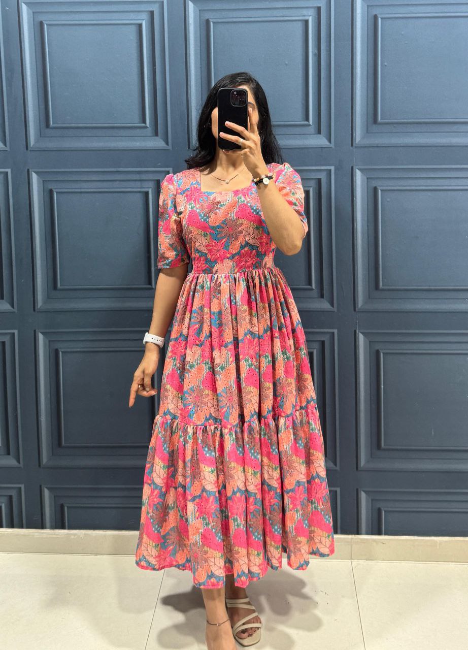 Floral Printed Puff Sleeve Midi Dress.